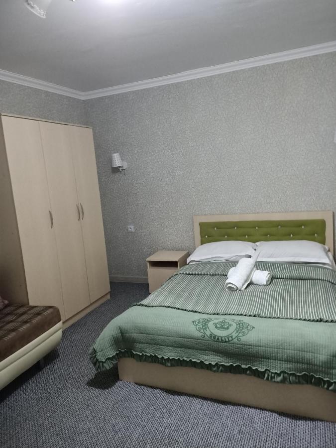 Ostello Makenty House Astana Esterno foto