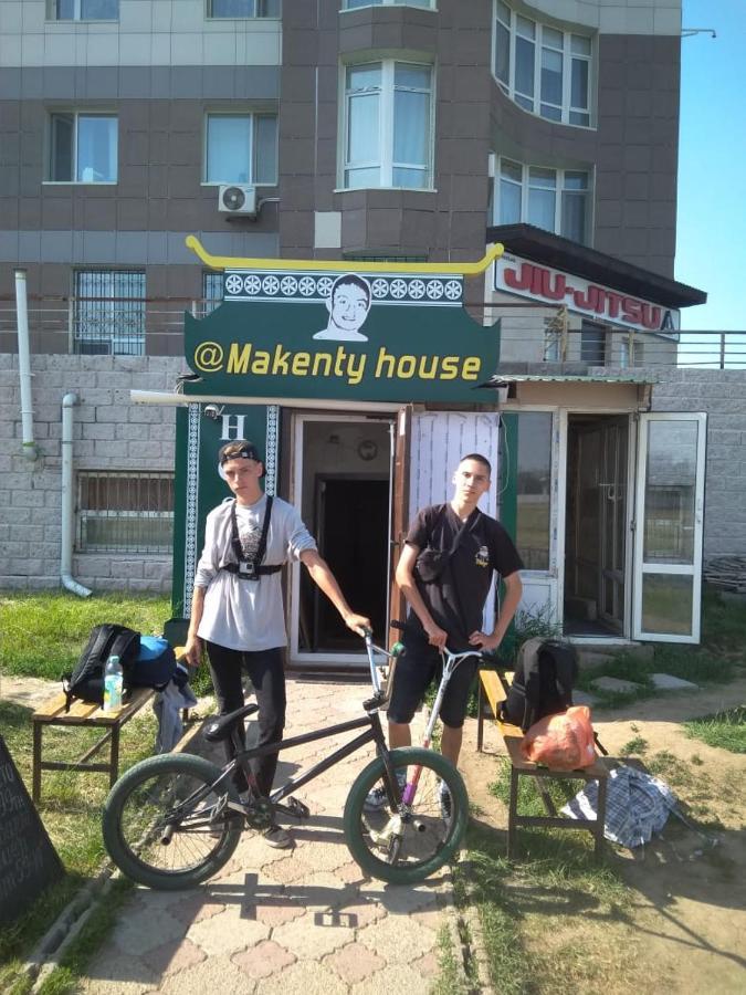 Ostello Makenty House Astana Esterno foto
